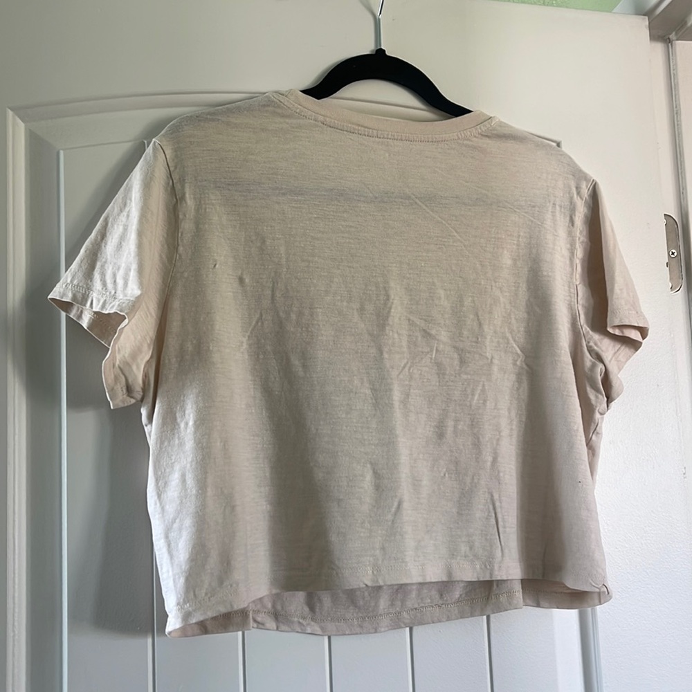 LEVIS Crop Top - Picture 2 of 5